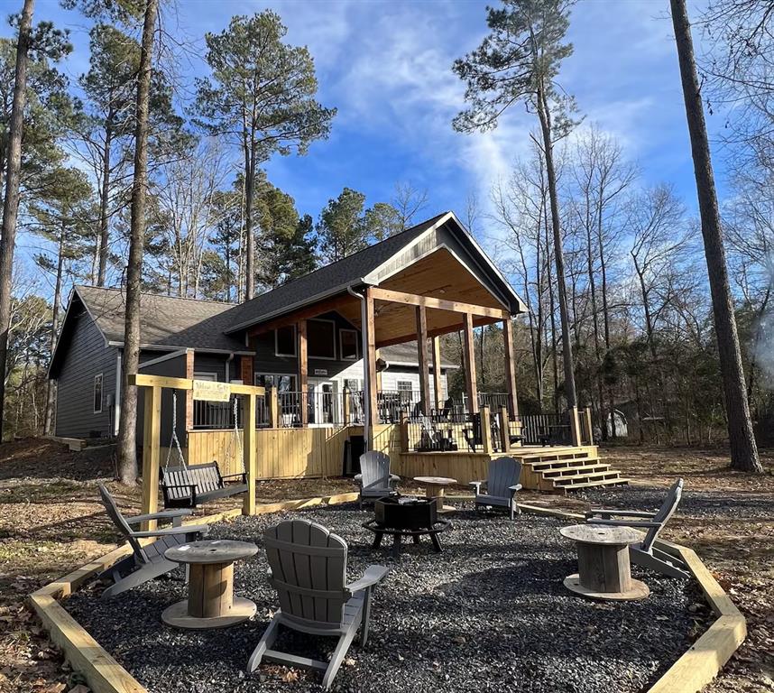 915 Riverview Road