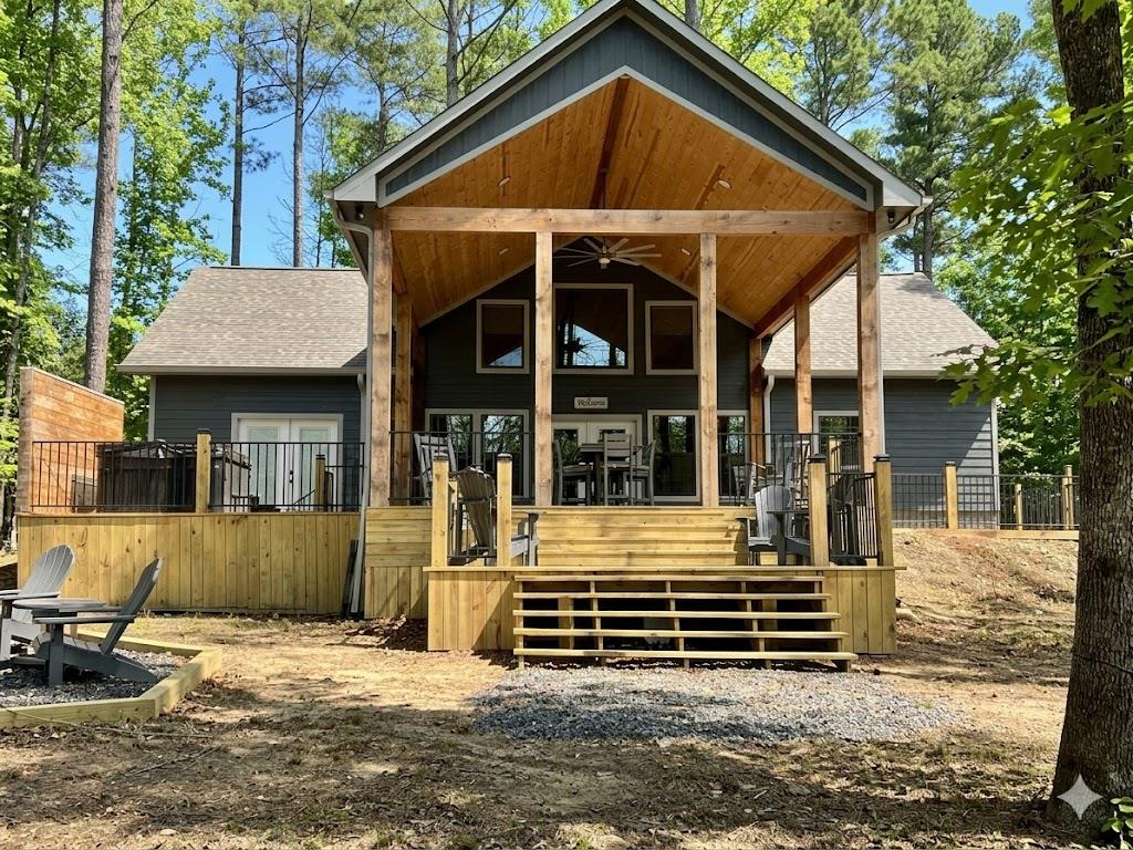 915 Riverview Road