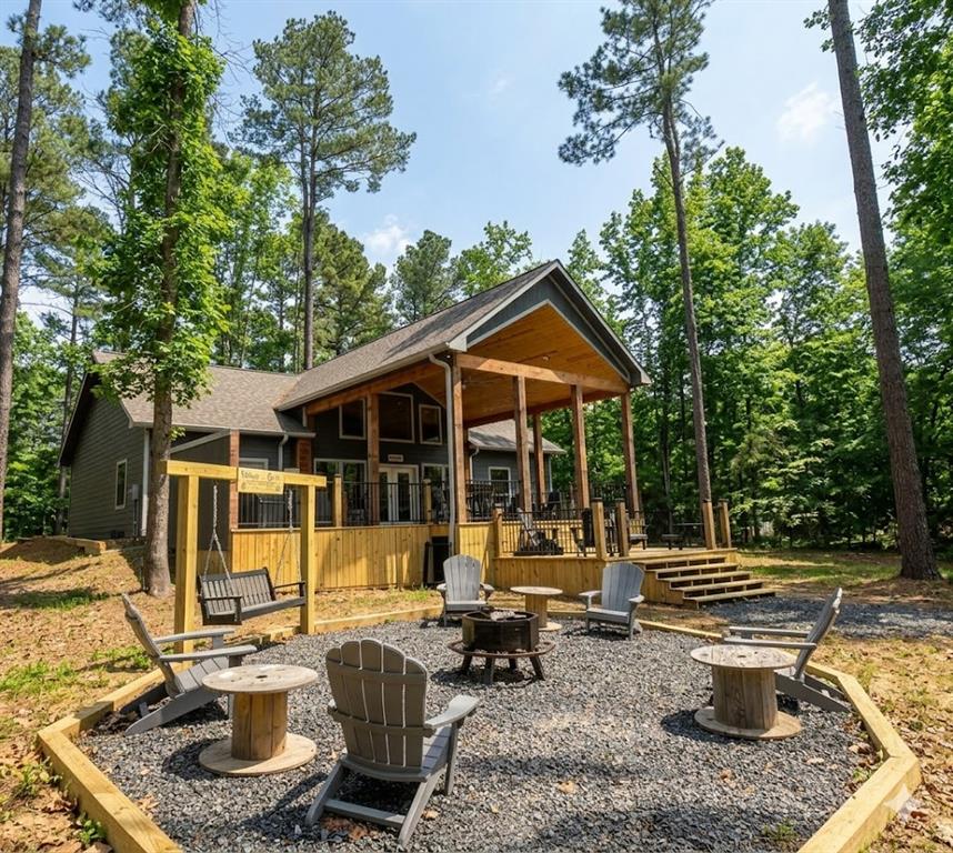 915 Riverview Road