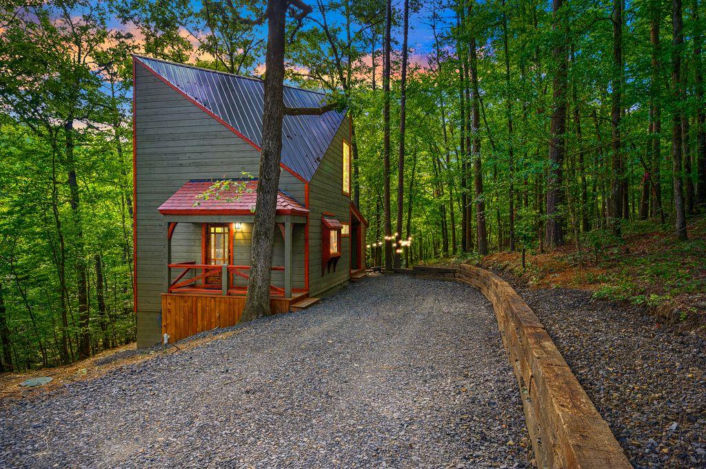 122 Sherwood Forest Lane