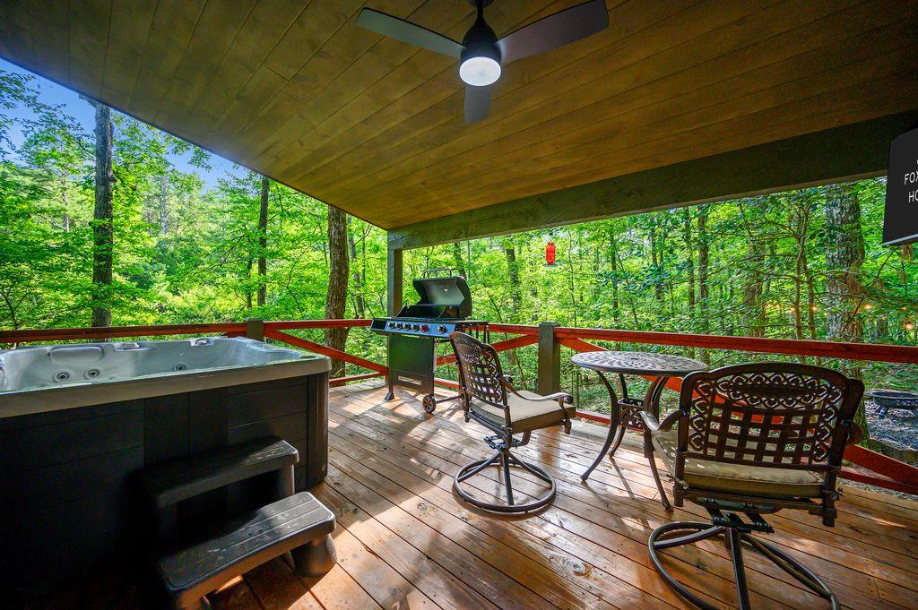 122 Sherwood Forest Lane