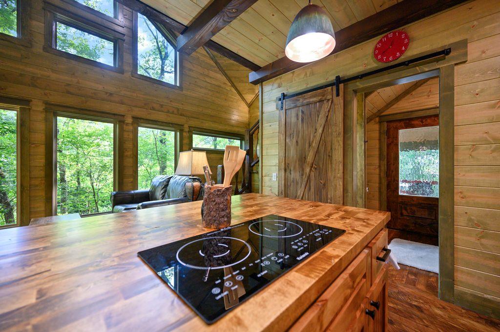 122 Sherwood Forest Lane