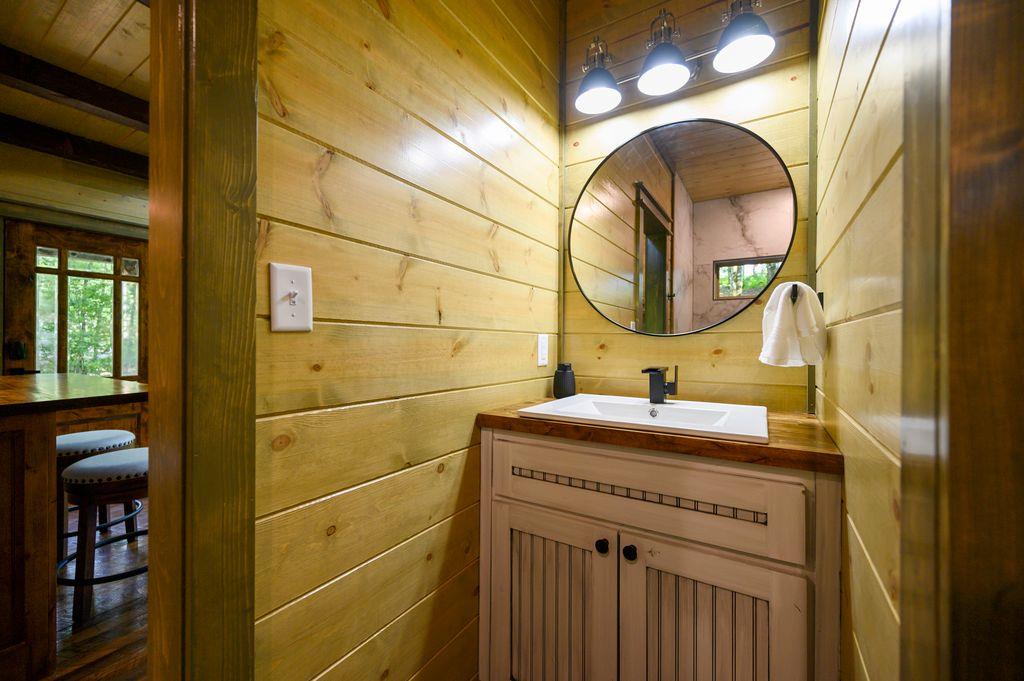 122 Sherwood Forest Lane