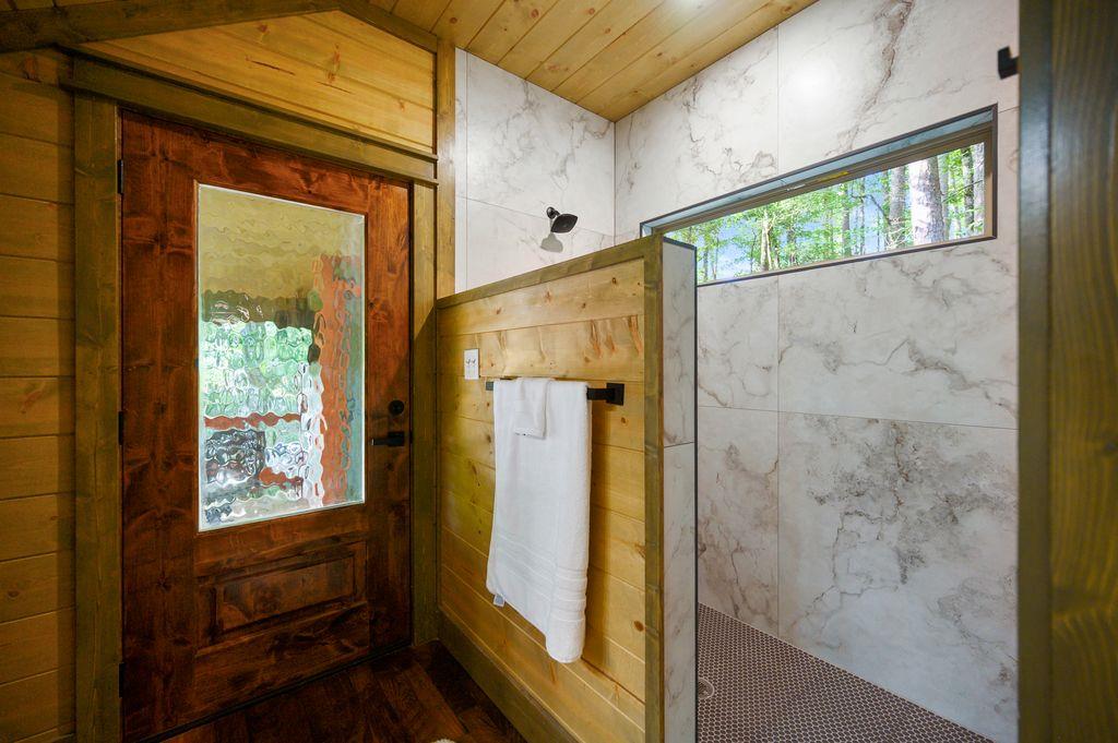 122 Sherwood Forest Lane
