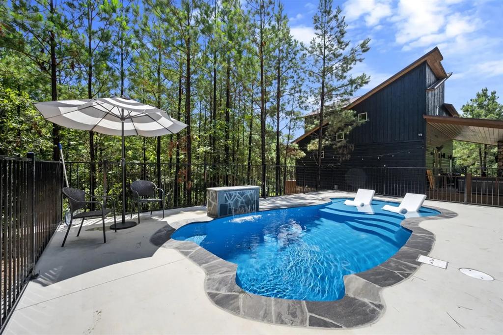47 Canoe Birch Trail