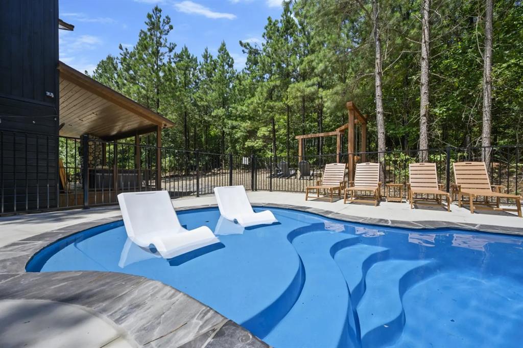 47 Canoe Birch Trail