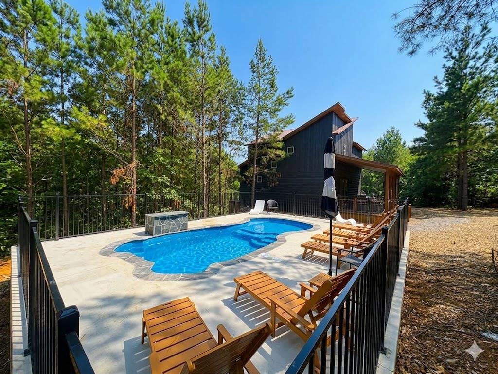 47 Canoe Birch Trail
