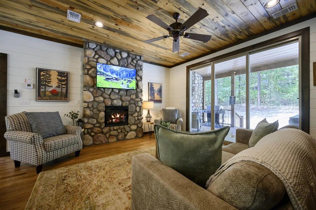 47 Canoe Birch Trail