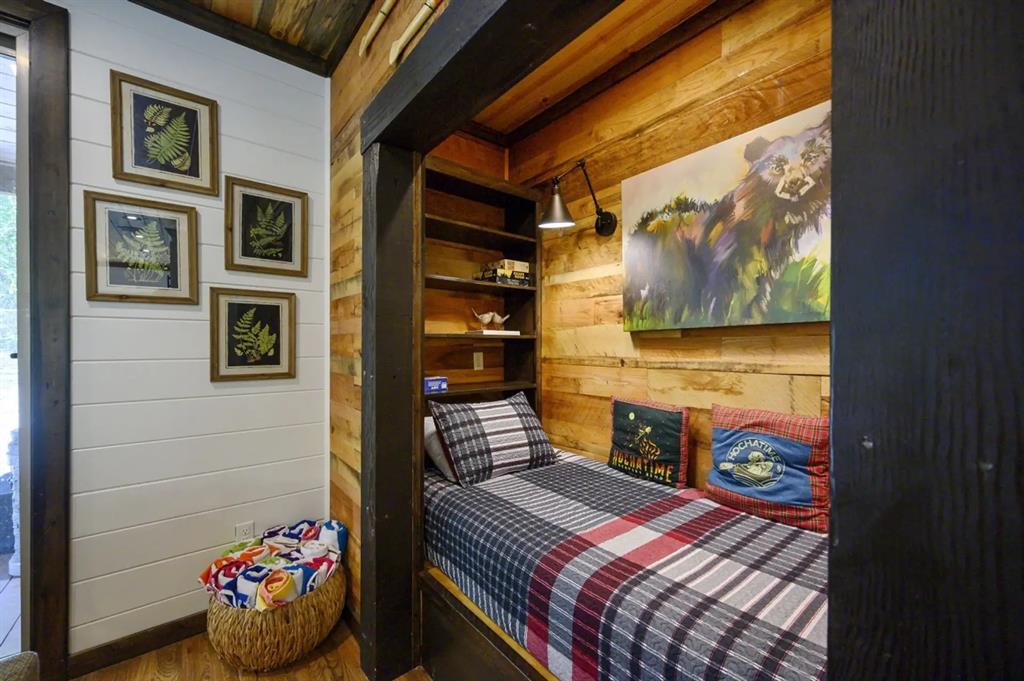 47 Canoe Birch Trail