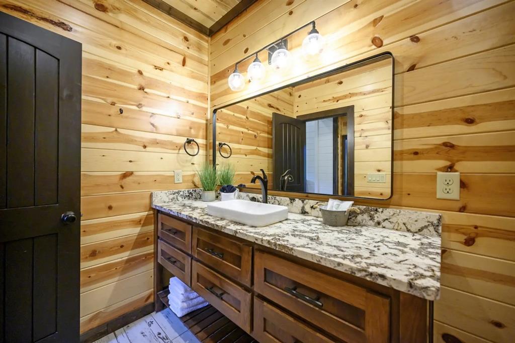 47 Canoe Birch Trail