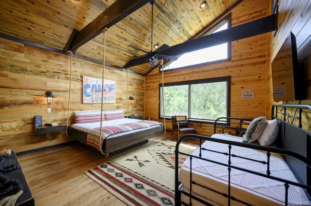 47 Canoe Birch Trail