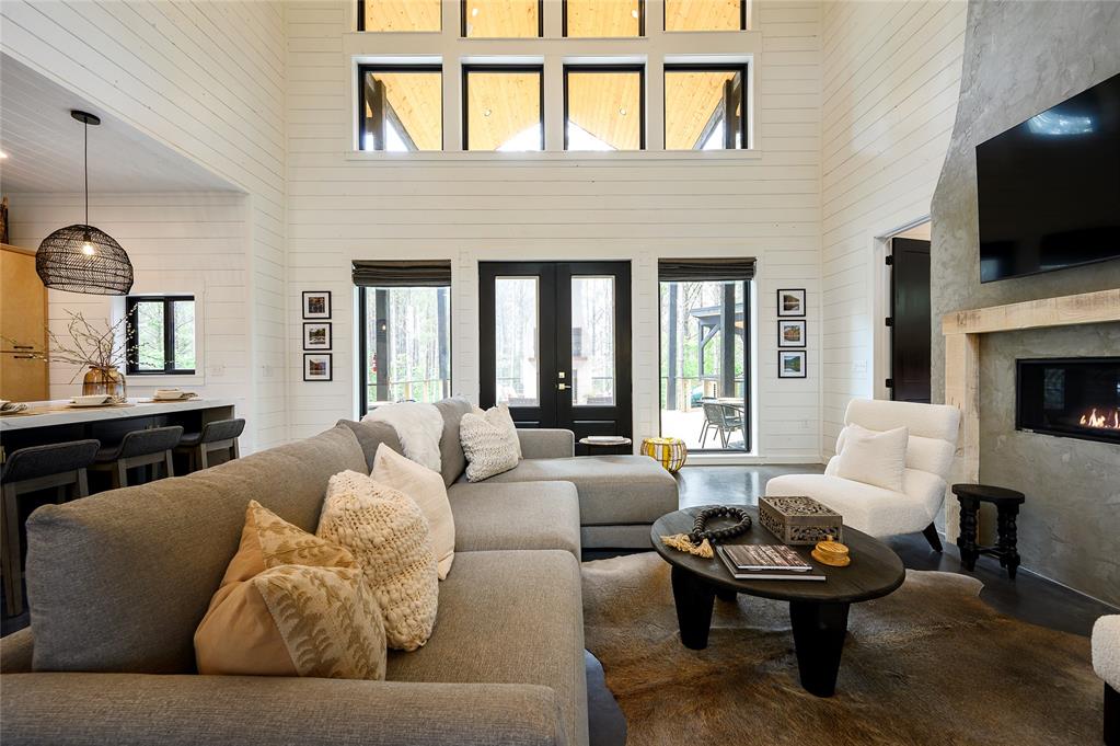 19 Bear Cedar Trail