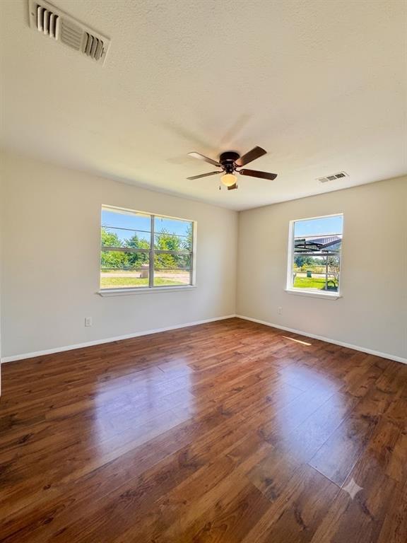 312 E Meadowview Lane