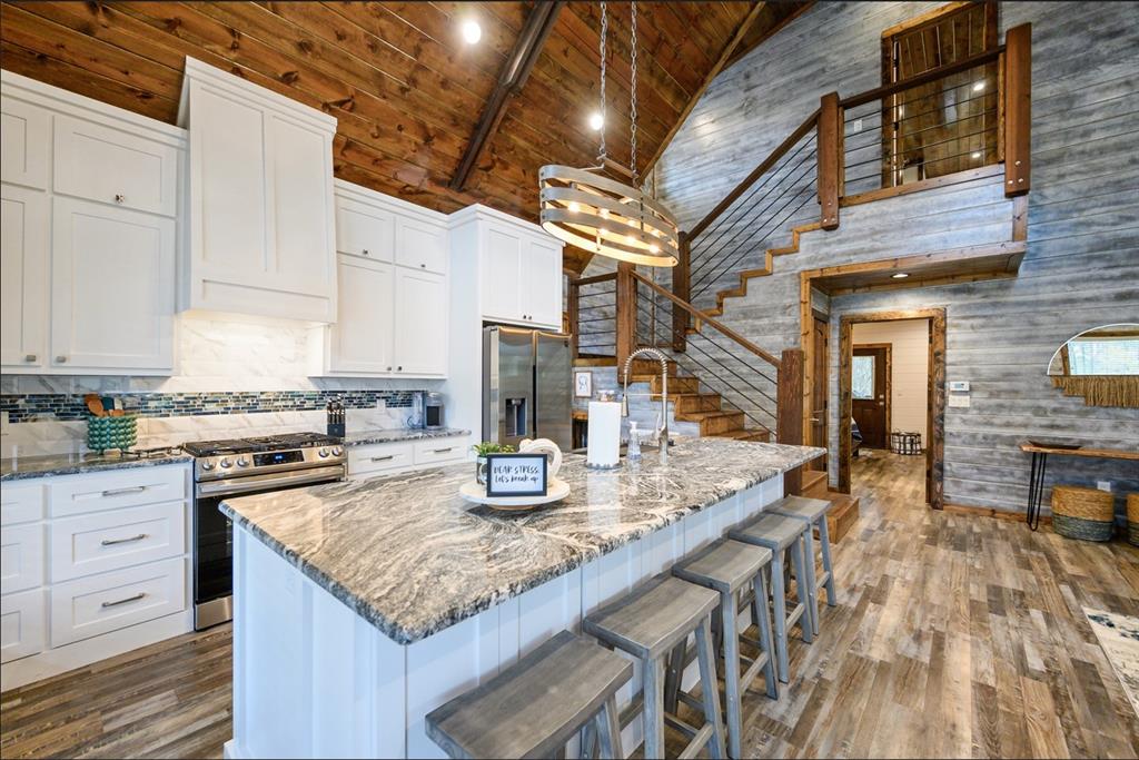 111 Red Berry Trail
