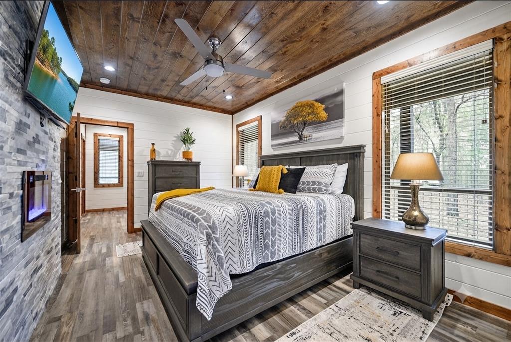 111 Red Berry Trail