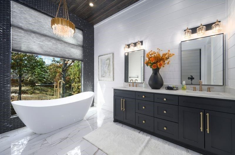 462 Moonshiner Springs Trail