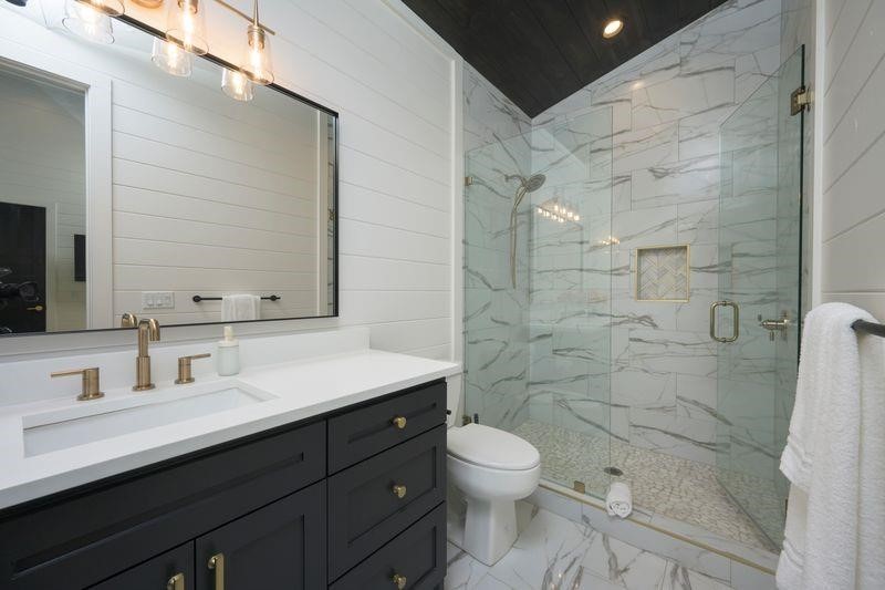 462 Moonshiner Springs Trail