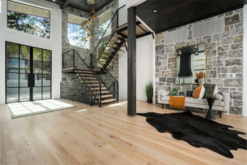 462 Moonshiner Springs Trail