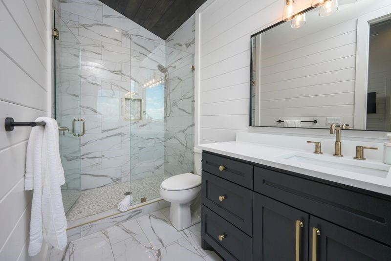 462 Moonshiner Springs Trail