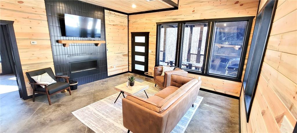 207 Bear Hickory Trail