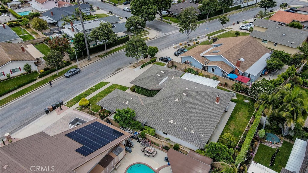 733 Las Riendas Drive