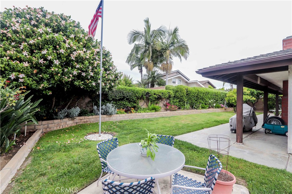 733 Las Riendas Drive