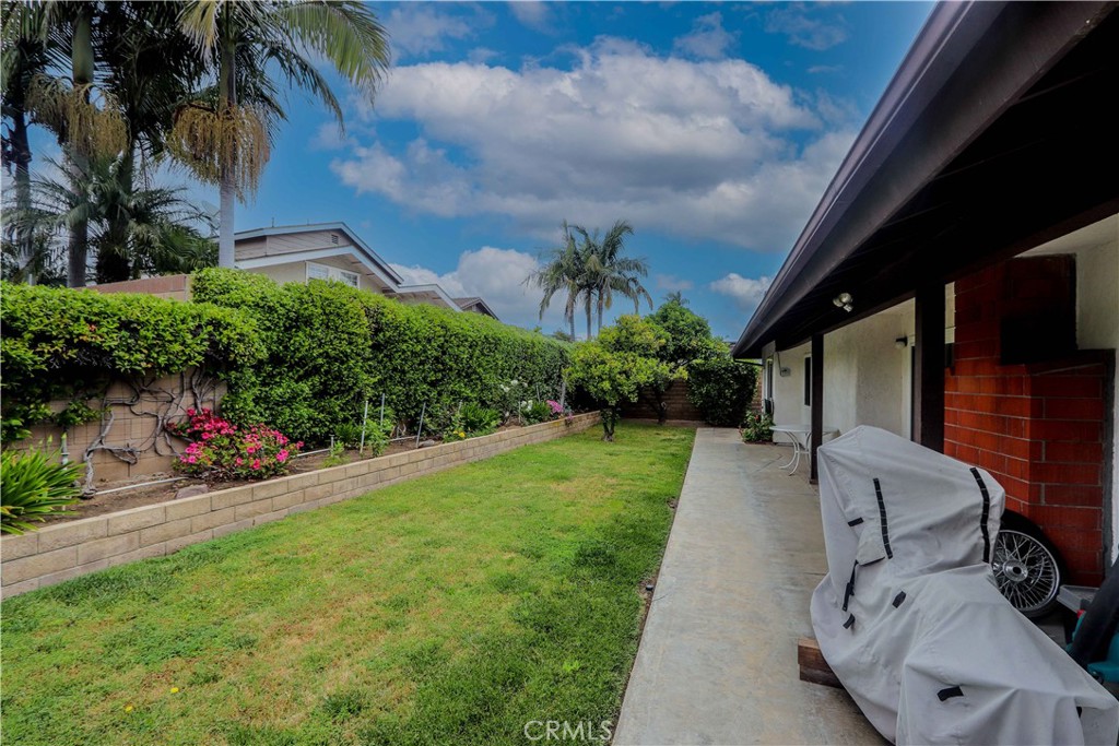 733 Las Riendas Drive