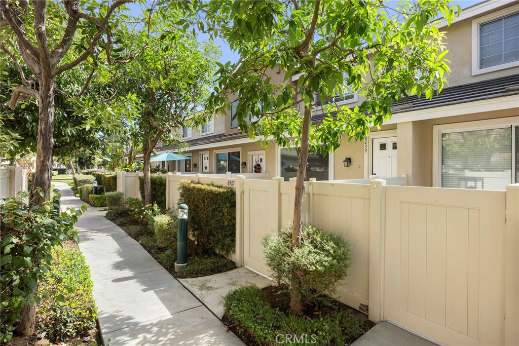 8439 E Teton Court