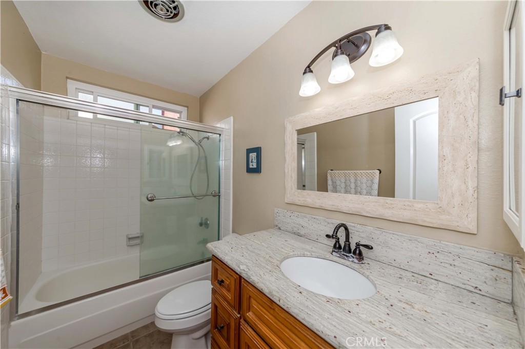 2120 Avenida Soledad