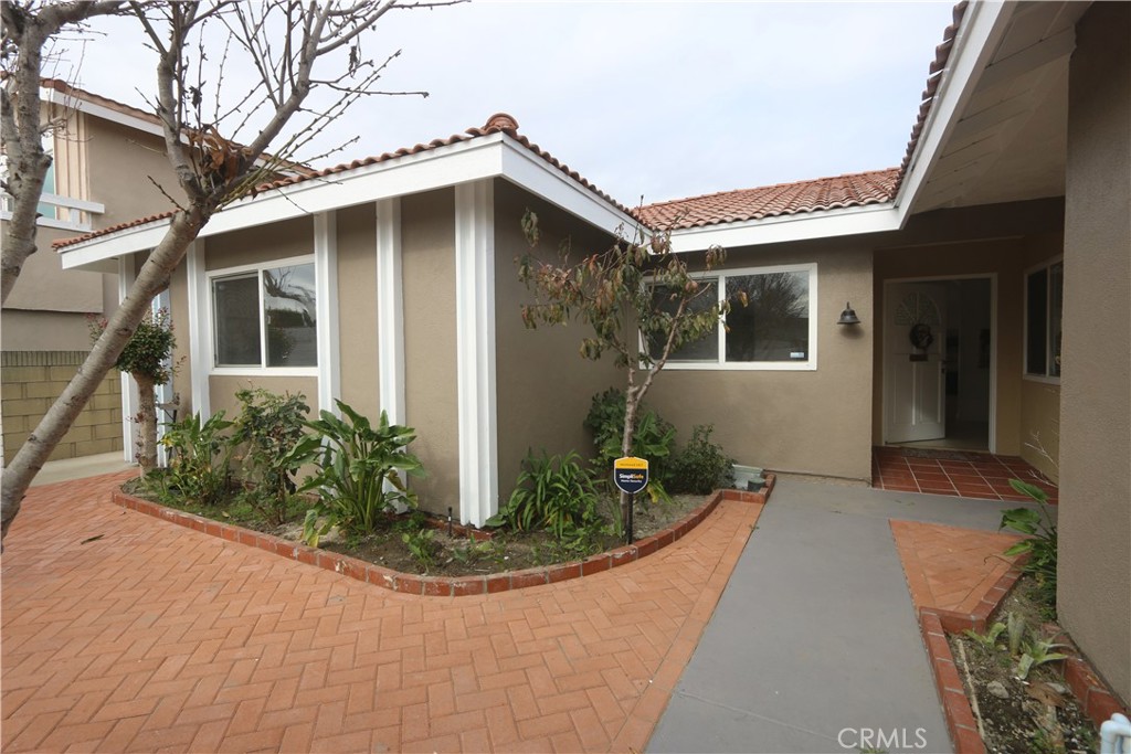 6781 Bridgewater Drive