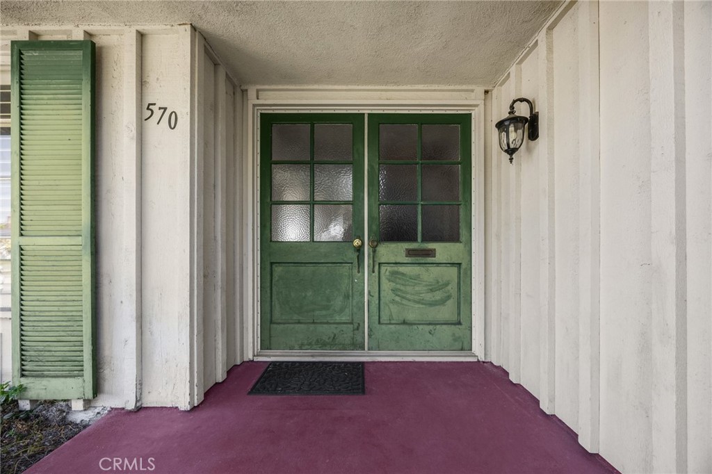 570 E Montwood Avenue