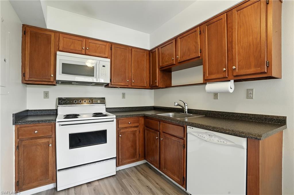 1524 Mainsail DR # 8