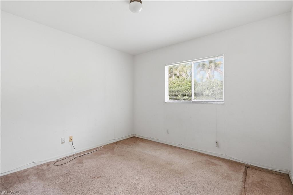 1210 Golden Gate BLVD W