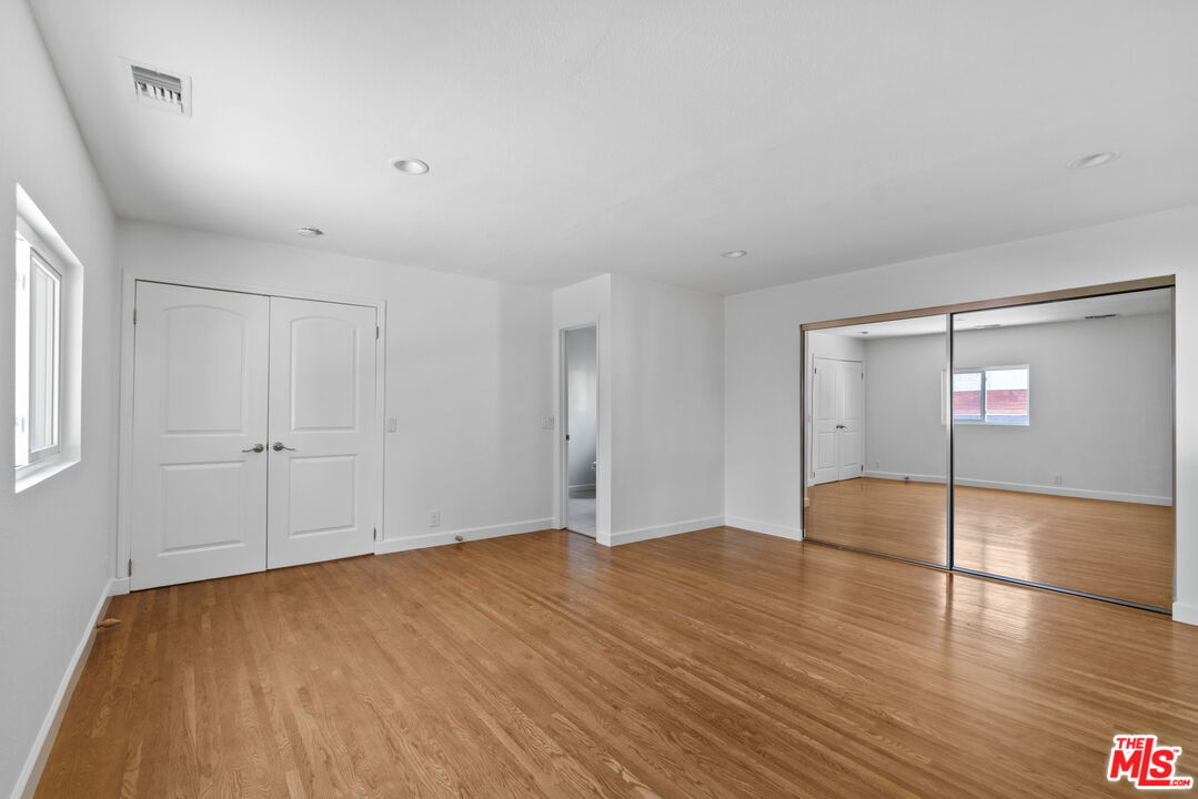 4031 Edenhurst Ave