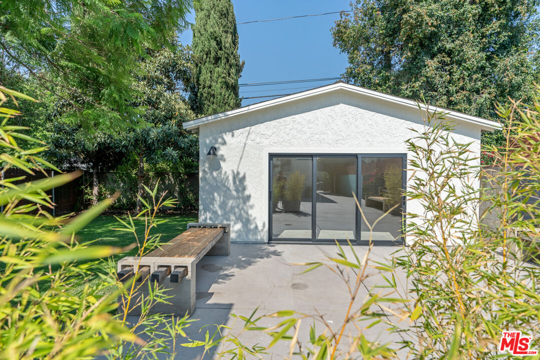 4031 Edenhurst Ave