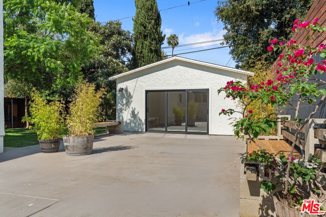 4031 Edenhurst Ave