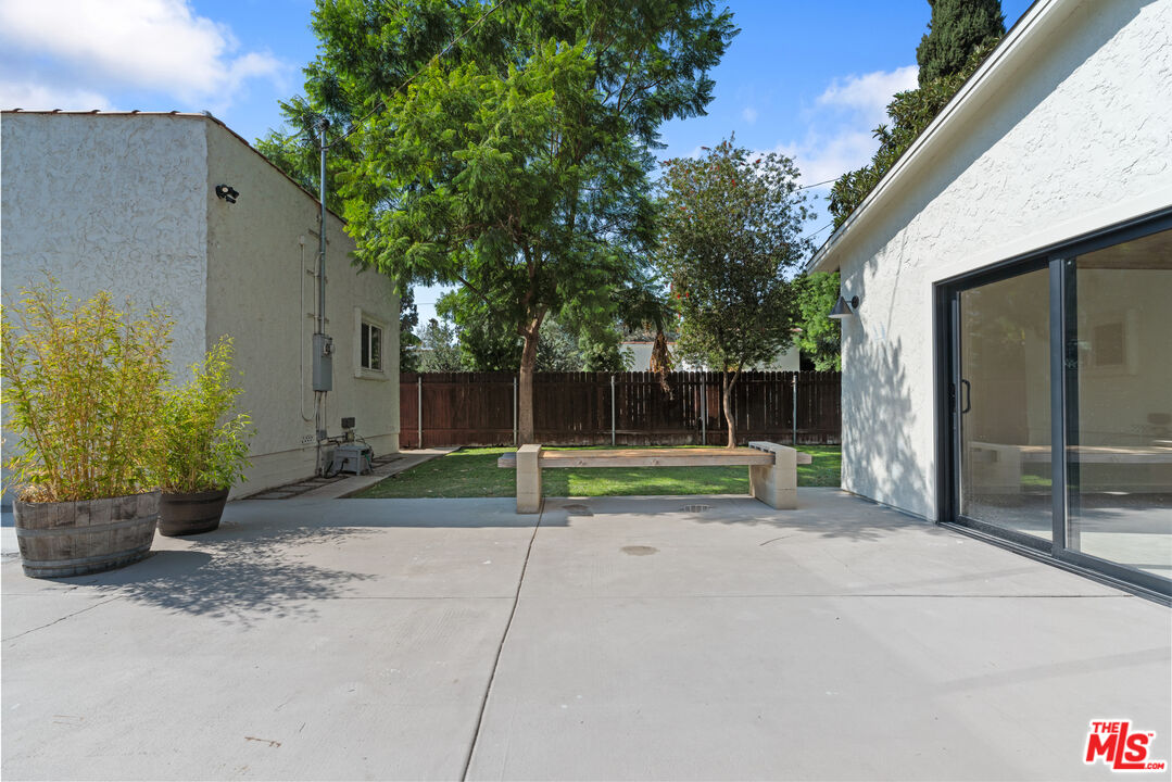 4031 Edenhurst Ave