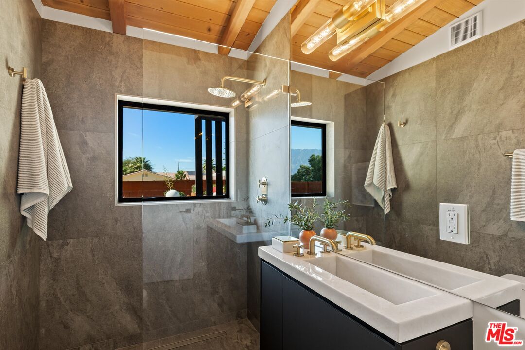 19591 Prickly Pear Trl