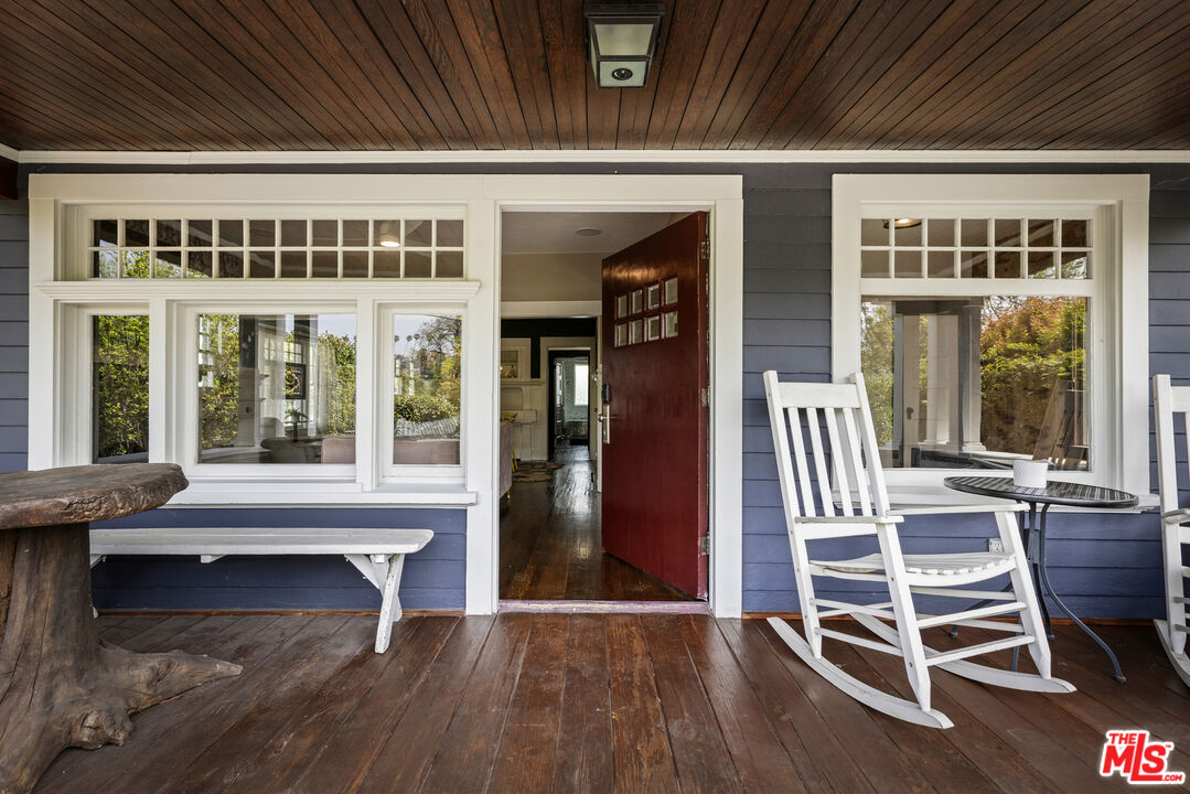 201 S Avenue 55