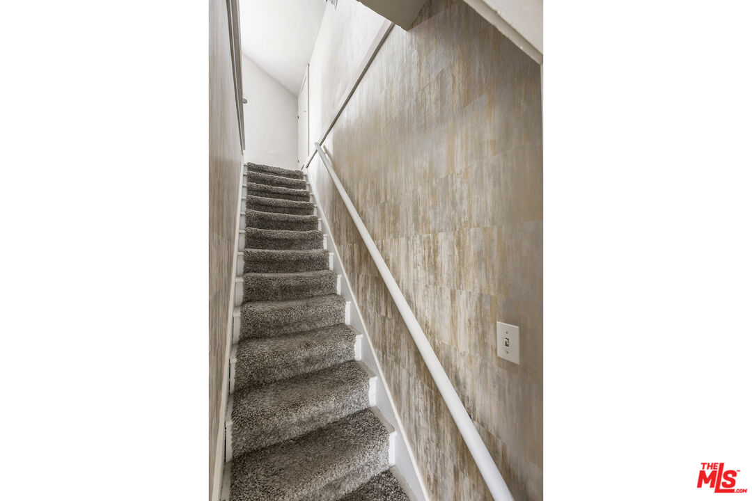 201 S Avenue 55