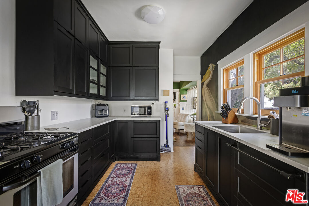 201 S Avenue 55