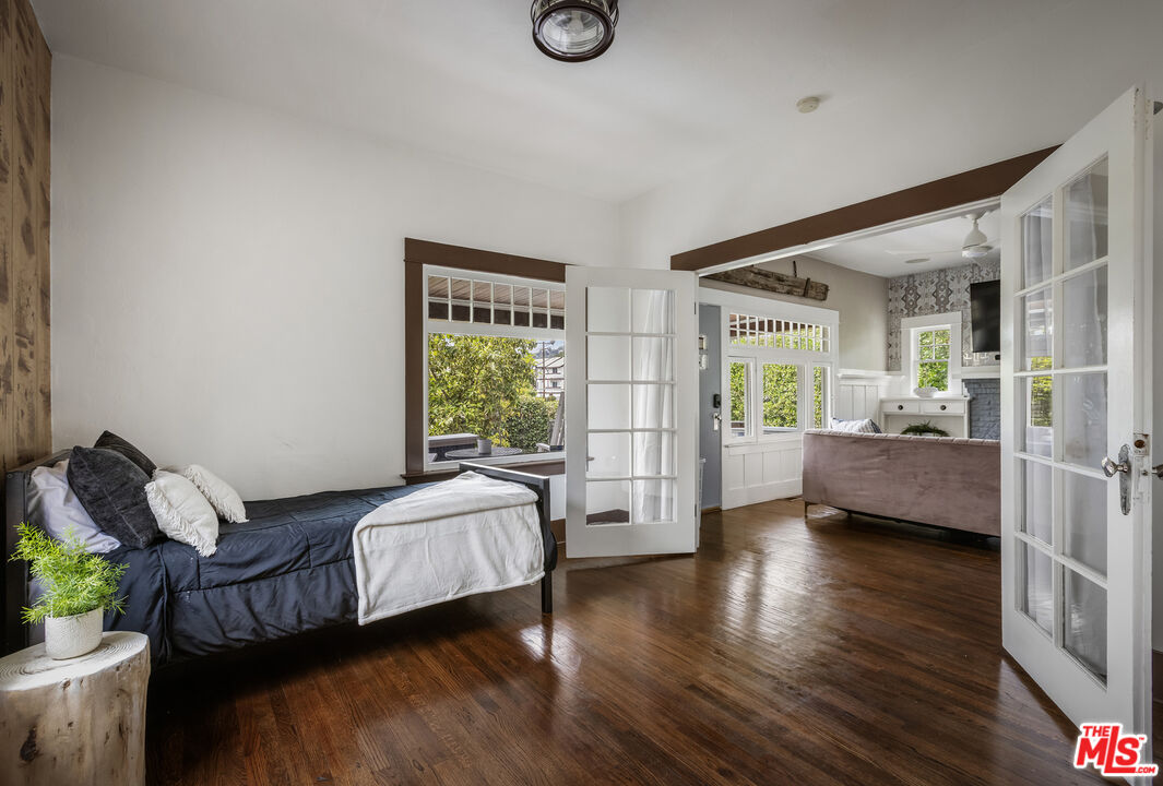 201 S Avenue 55