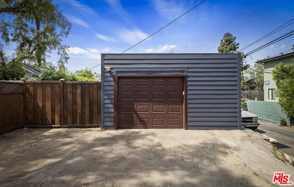 201 S Avenue 55