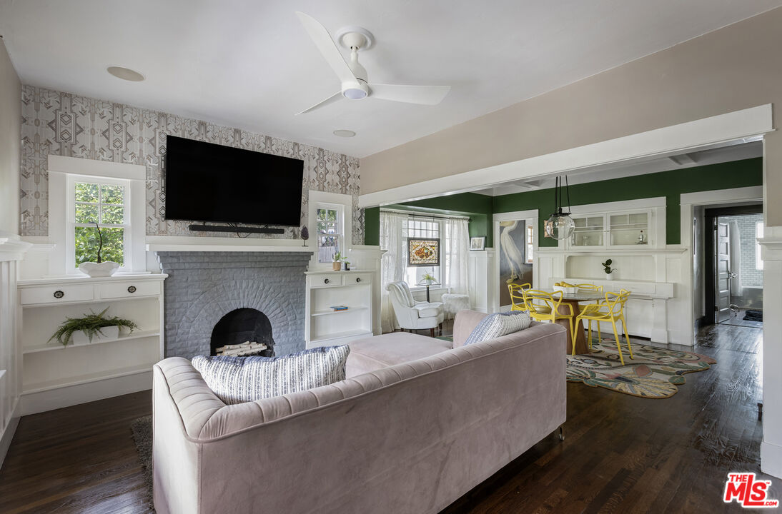 201 S Avenue 55
