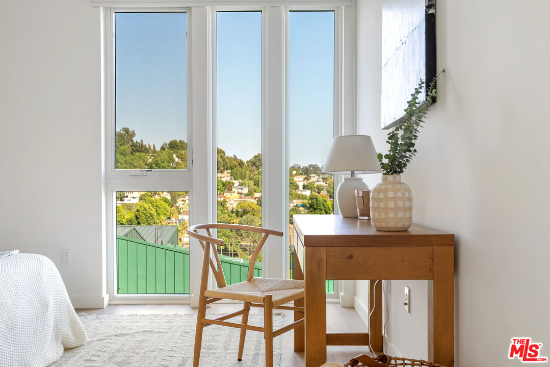 2267 Duane St Unit: 3