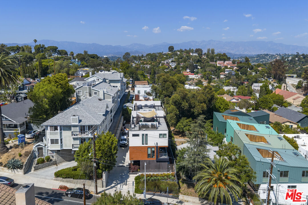 2267 Duane St Unit: 3