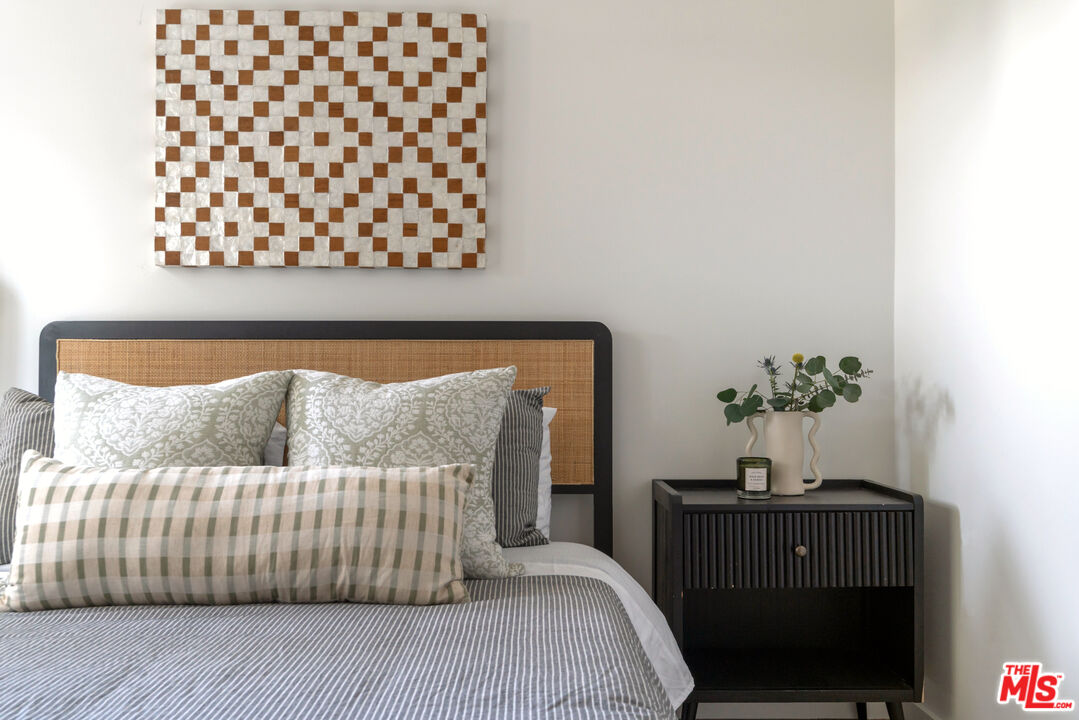 2267 Duane St Unit: 3