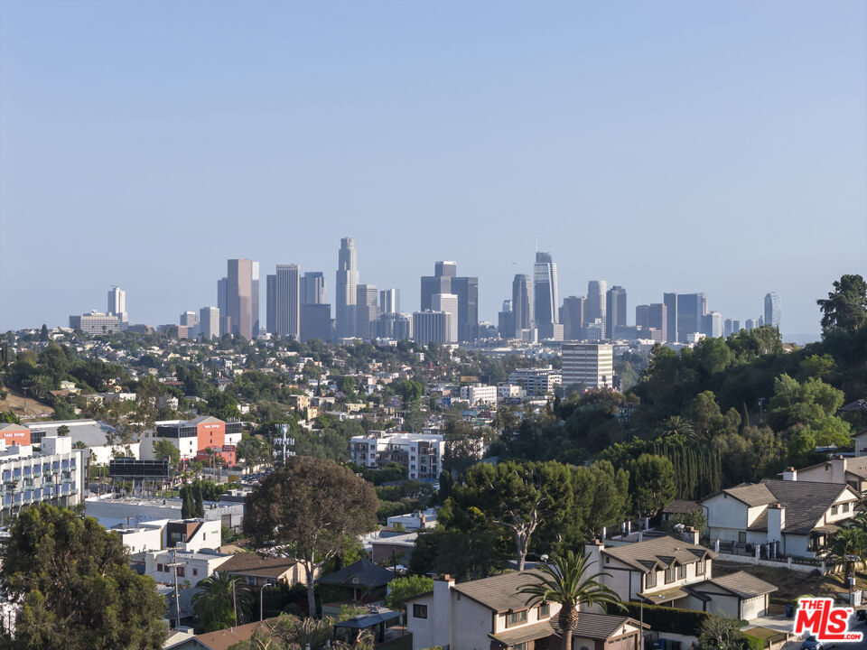 2267 Duane St Unit: 3