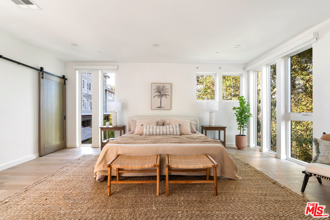 2267 Duane St Unit: 3