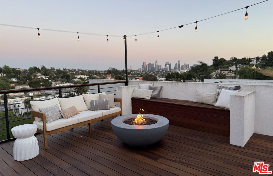 2267 Duane St Unit: 3